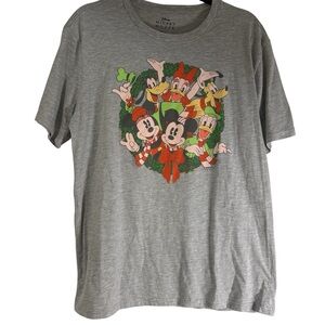 Disney Unisex Large (Men’s Sizing) Mickey Mouse & Friends Christmas Gray Tee